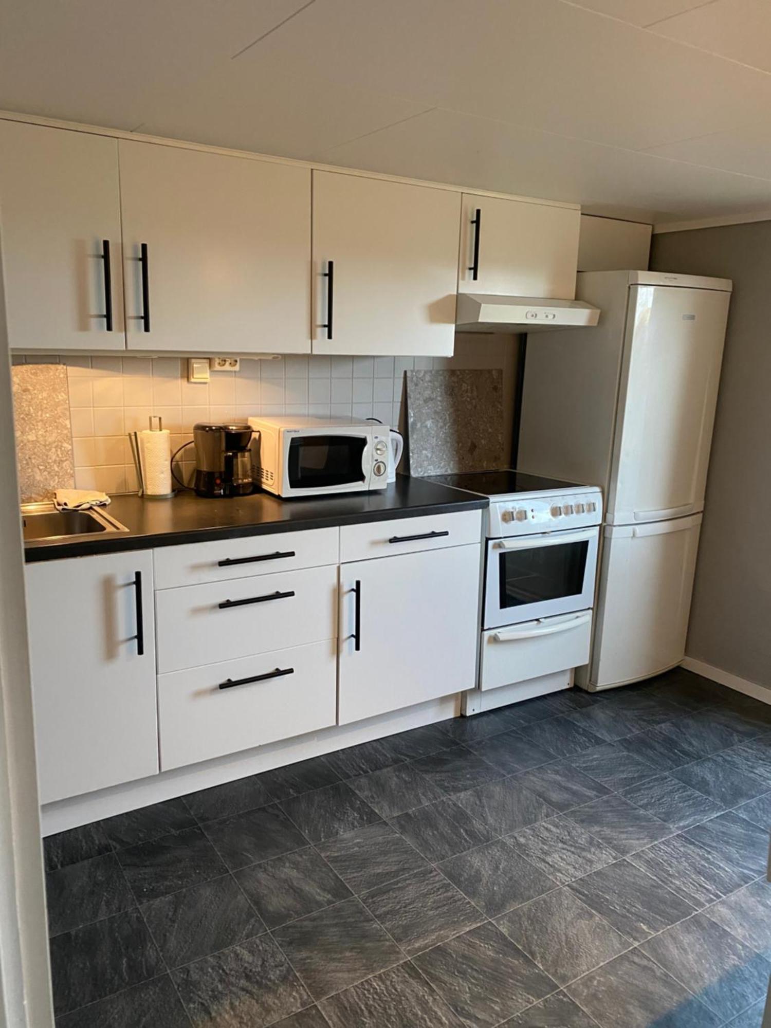 Ingvilds Hybelleilighet Apartment Kristiansand Bagian luar foto